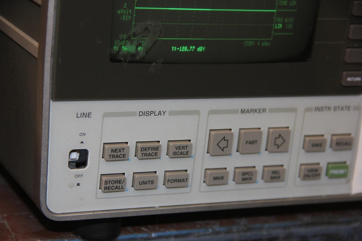 HP 3561A Benchtop Dynamic Signal Analyzer Single Channel 0.000125