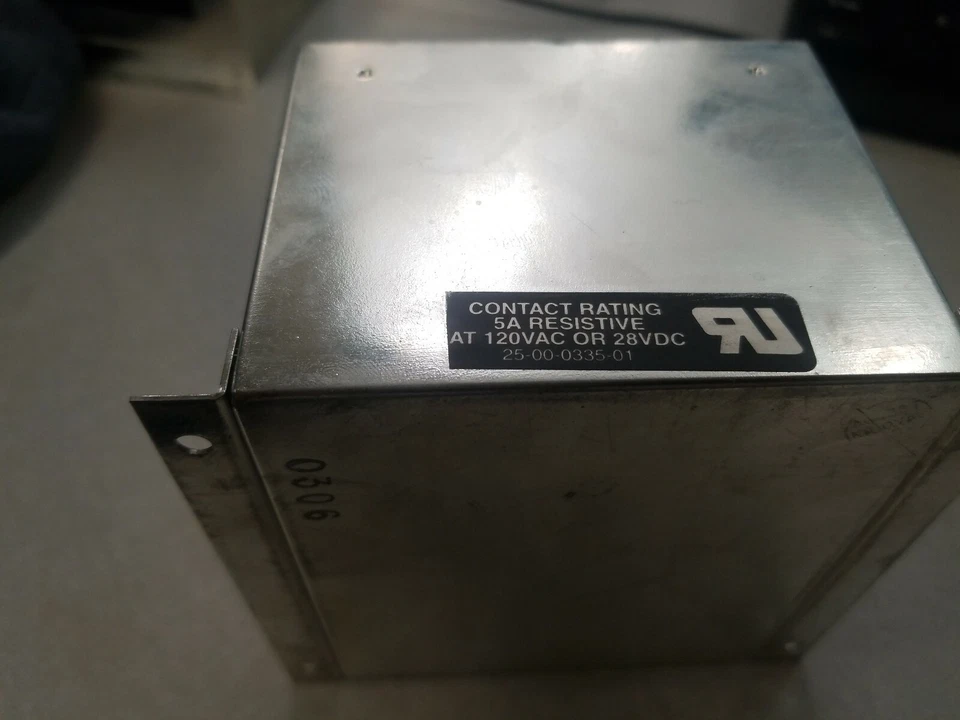 CII Technologies WOUF-23-60T Over Under Frequency Relay - Image 4 of 4