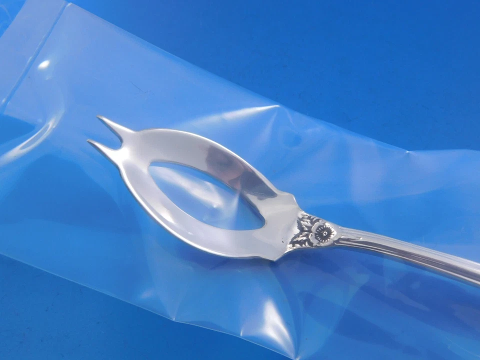 Wild Rose by International Sterling Silver Olive Spoon Ideal 5 5/8" Custom Made - Image 2 of 4