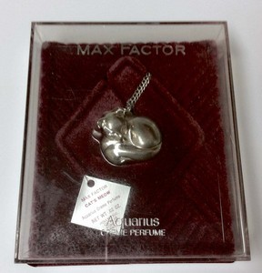 max factor cat perfume