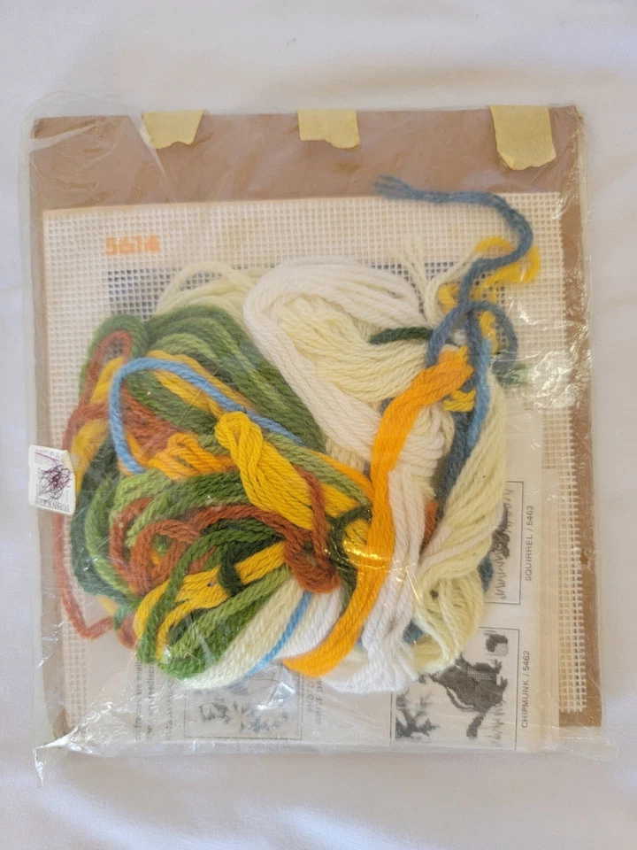 Jiffy Needlepoint Kit Davenport, marco de fotos margaritas amarillas 5614 Foto 2 de 4