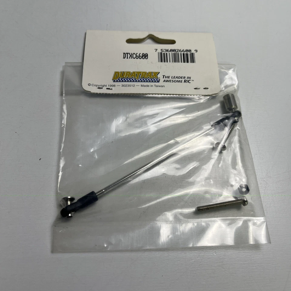Duratrax Brace Chassis Rear DTXC6600 NOS - Image 2 of 3