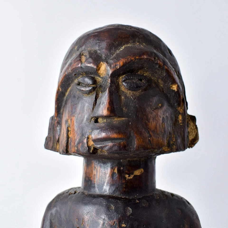 Figura Colmillo Sobre Base Personalizada Gabón Foto 2 de 4