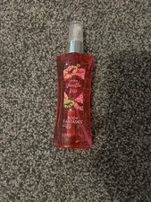 PINK Vanilla kiss 3.2 FL OZ Body Spray