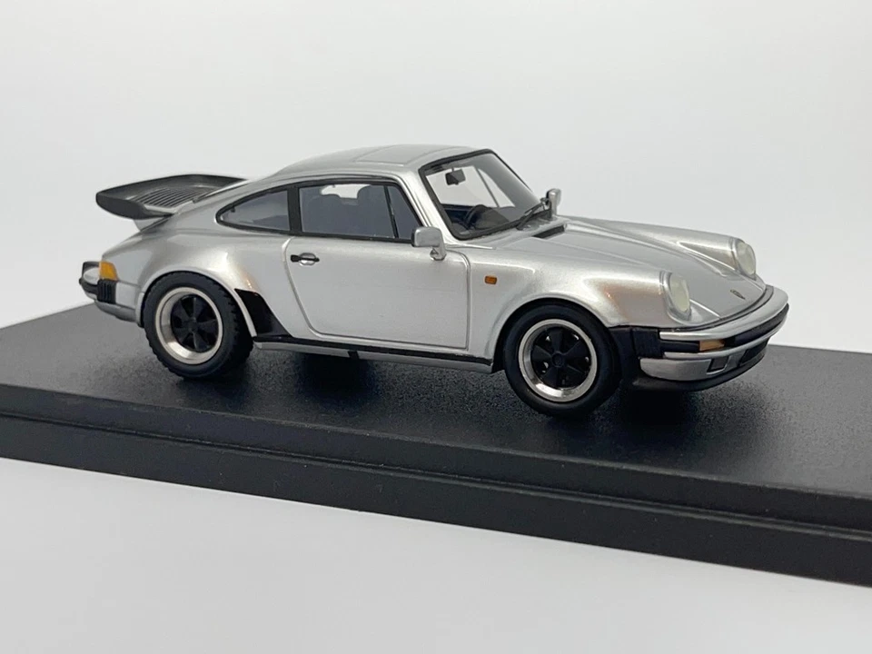 1/43 LookSmart LS201 Porsche 911 Turbo 3.3 1989 Silver LE 25 - Image 4 of 4