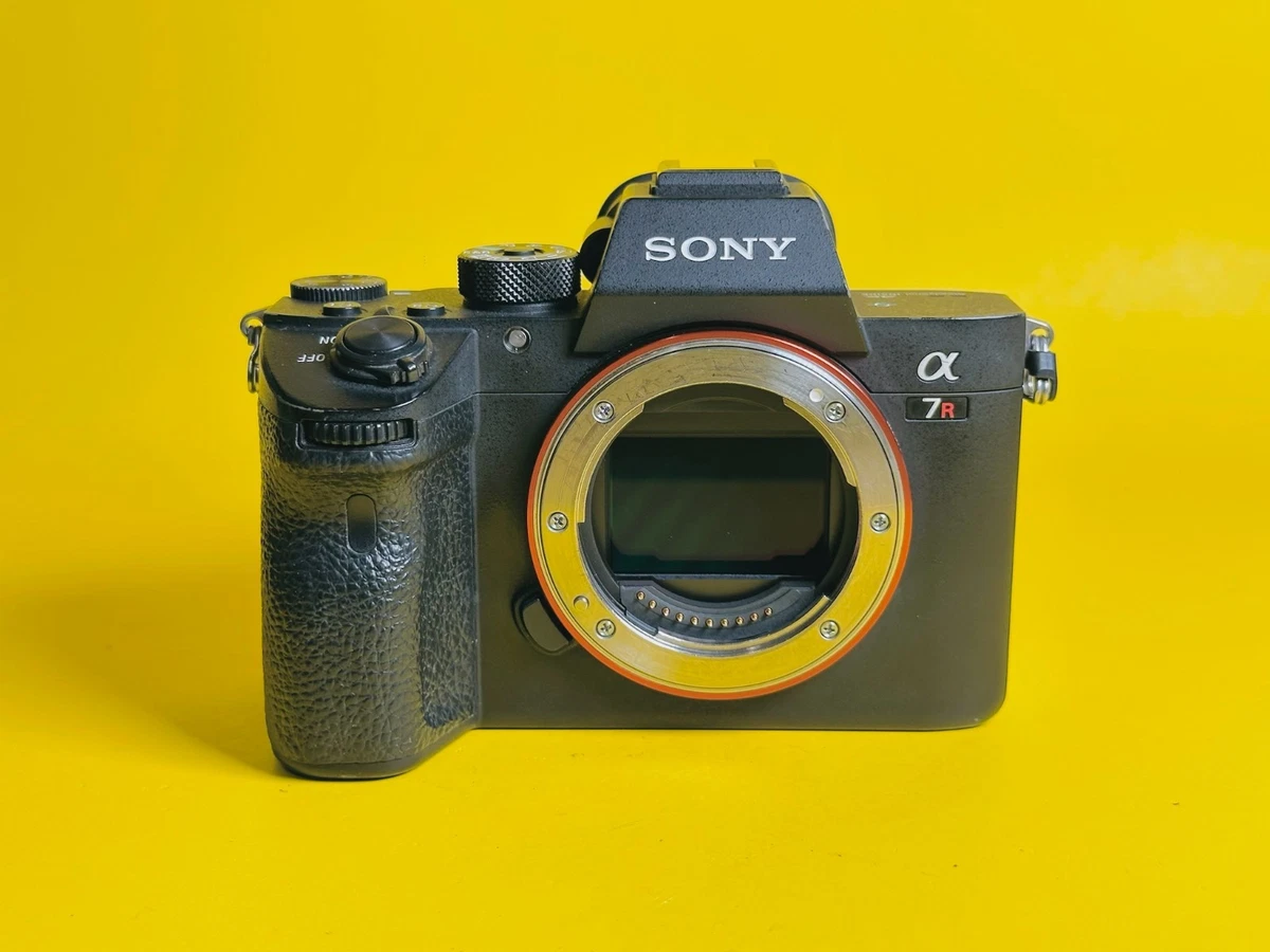 SONY α7RⅢ Amazon.com : Sony Alpha 7R III Mirrorless Camera with 42.4MP Full