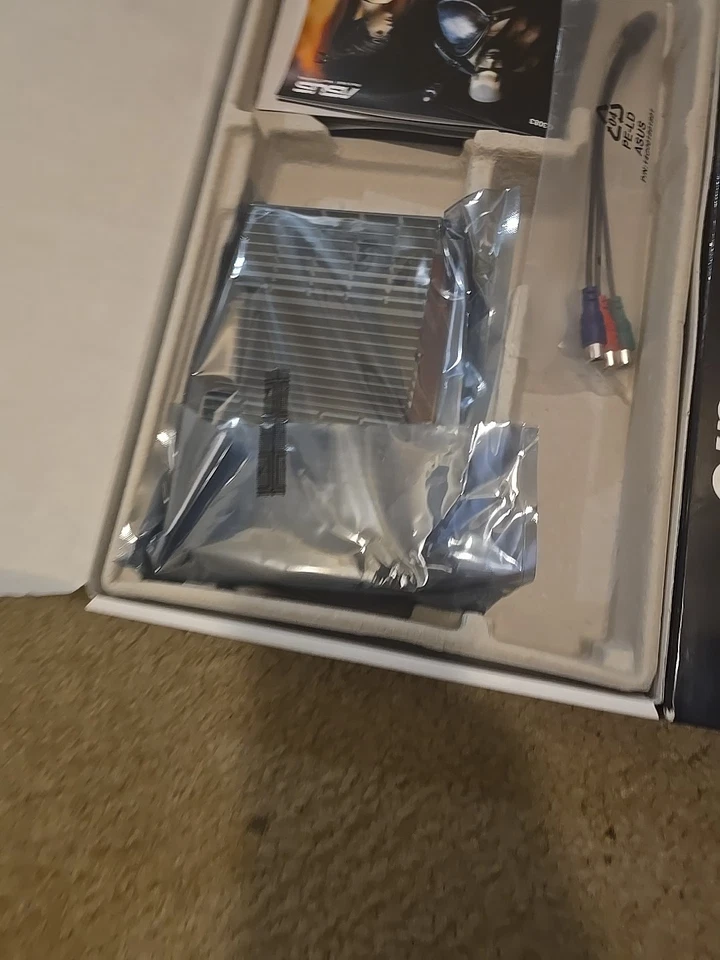 ASUS HD 3650 Silent 512 MB AGP Graphics Card (EAH3650 SILENT HTDI 512M A) - Image 2 of 4