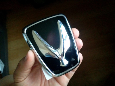 Genuine Hyundai Equus rear emblem(10,11,12, 13year) | eBay