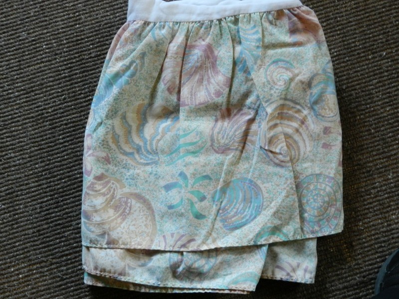 THOMASTON Twin Sized Dust Ruffle & Pillow Sham