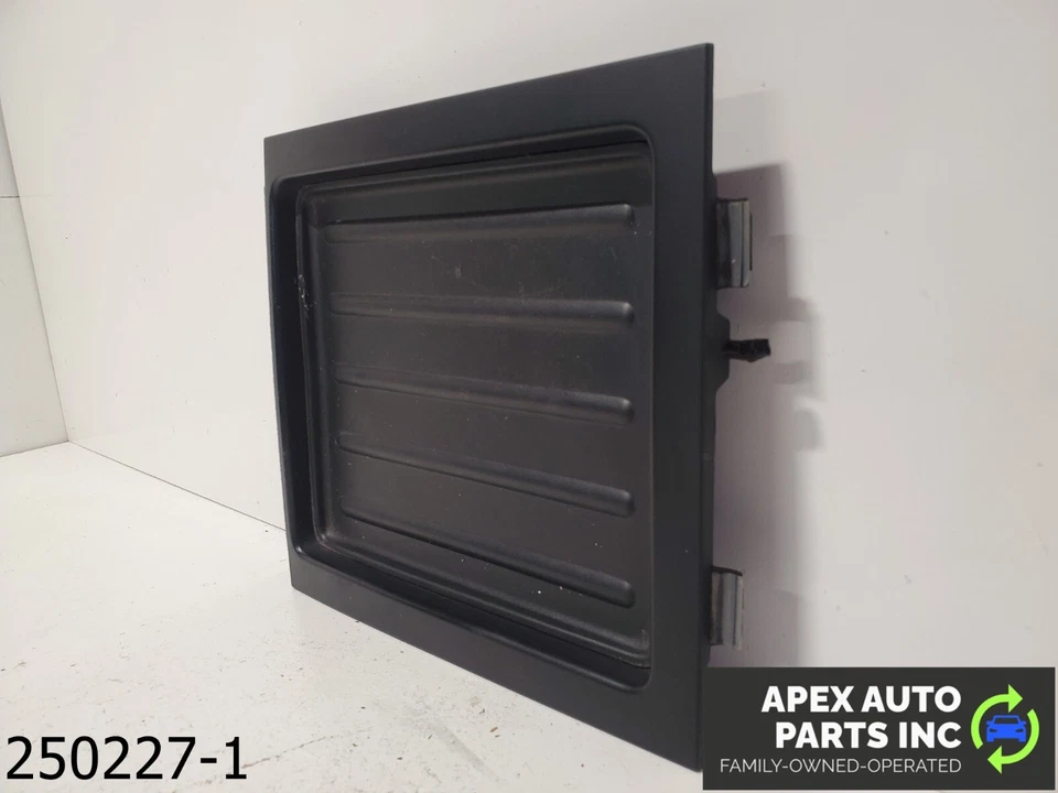 OEM 2004-2005 Ford F-150 5.4L Upper Dash Storage Tray Bin Liner Center Insert - Image 3 of 4