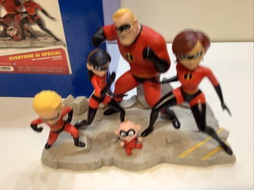 Disney Enchanting Collection Incredibles Everyone Is Special Large Figurine NEW - Picture 4 of 8