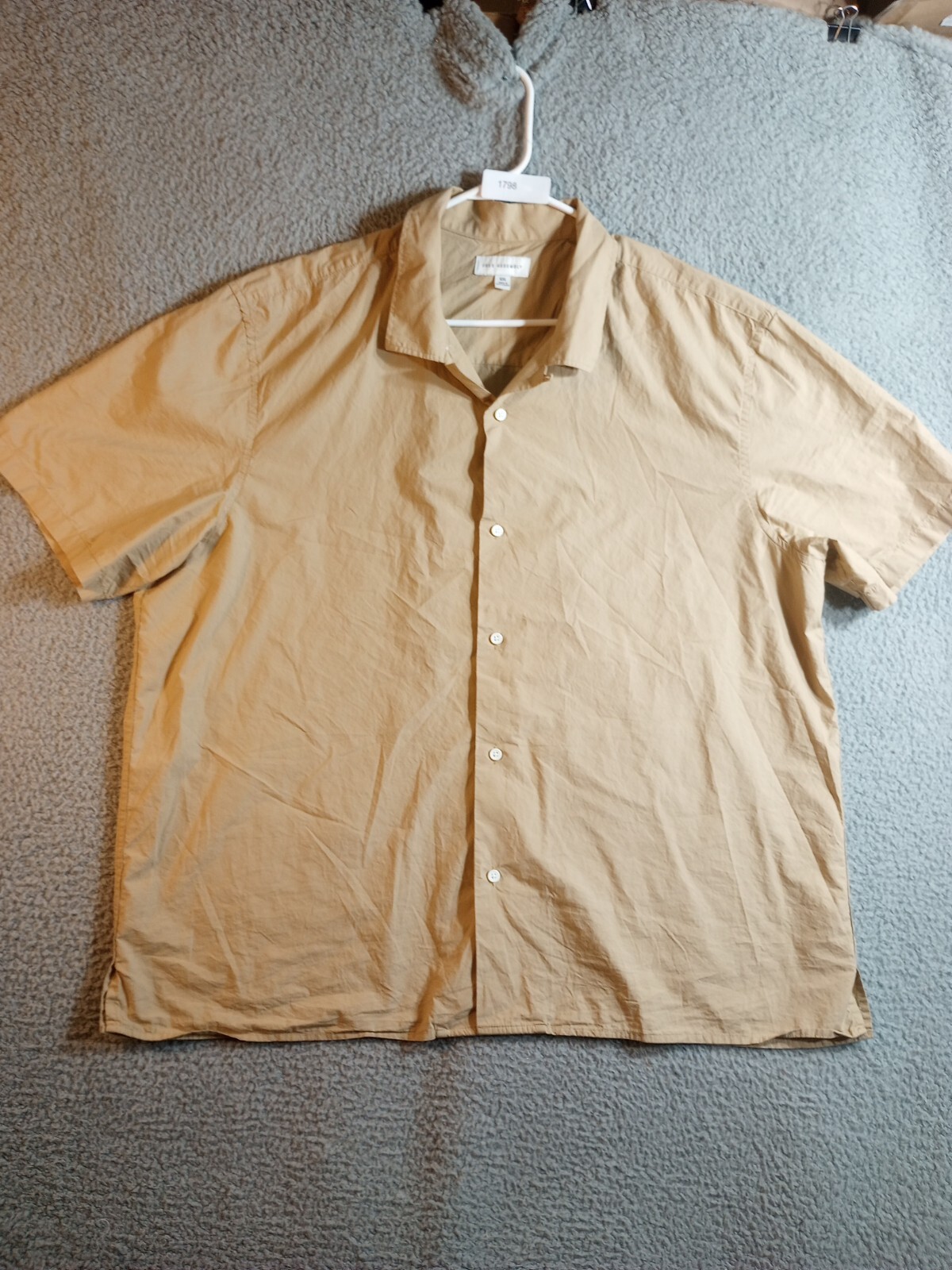 Free Assembly/Men's Button Down Shirt/Tan/Size XXL sh… Gem