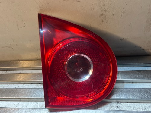 Rückleuchte Heckleuchte innen Links VW Golf 1.9 TDI Bj 2004 1K/1KP/5M/1KM
