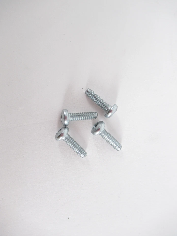 Válvula de retención de filtro de combustible genuina OEM Mopar Dodge 5080552AB 2001-08 RAM 2500/3500 Foto 2 de 4