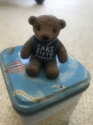 Saks Fifth Avenue New York City Süßigkeiten Keksdose Teddybär Design Geschenk