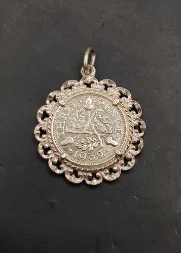 Vintage Silver Pendant w/ 1932 Three Pence Threepence Coin. Free UK P&P 🇬🇧. - Picture 6 of 8