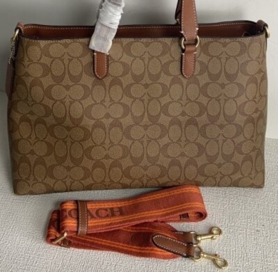 COACH Logan Carryall in Signature Canvas - Khaki/Canyon Multi