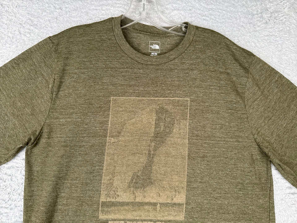 Camisa The North Face Hombre Mediana Verde Manga Corta Cuello Redondo Mezcla de Algodón LEER Foto 4 de 4