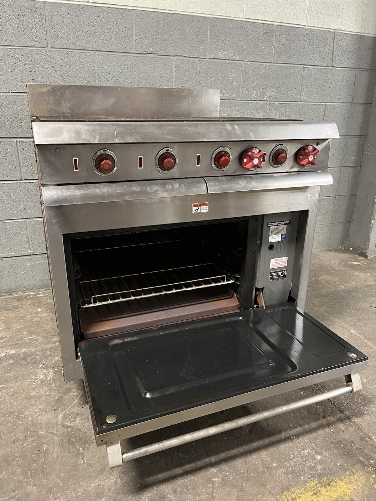 VULCAN 36" Commercial Electric Range 6 Burner / 3 Hot Tops W/ Oversized Oven