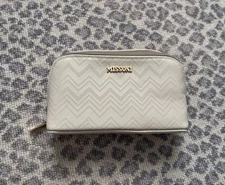 NEW MISSONI Delta One First Class Amenity Kit New Cream