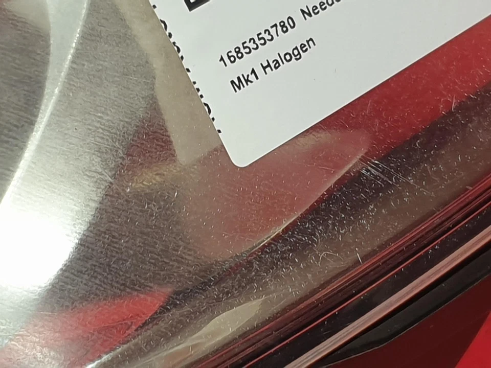 FARO PEUGEOT 2008 PASAJERO LADO CERCANO FARO IZQUIERDO 2014 Foto 3 de 4