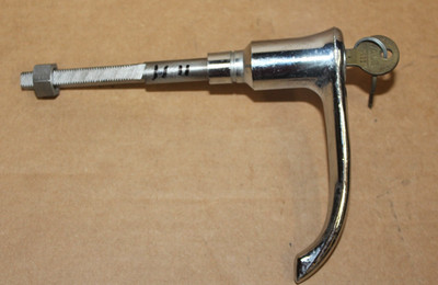 Door Handle, Exterior, Locking N.O.S. with 2 Keys Unknow make 1930's 1940's H-11