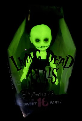 Living Dead Dolls Variant Tina Pink Series 28 Glow In The Dark
