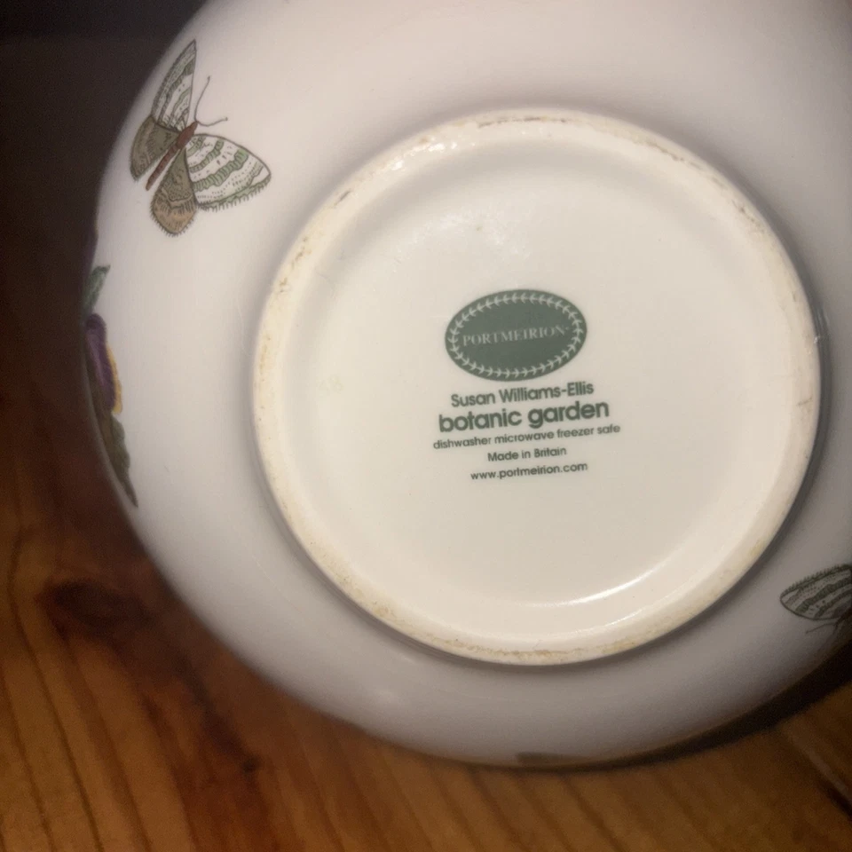 Portmeirion Botanic Garden Dessert Salad Fruit Bowl Butterflies Bumble Bee - Image 3 of 4