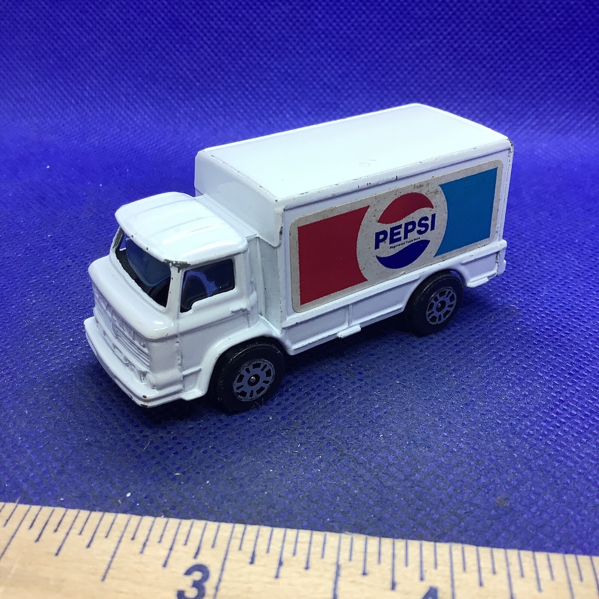 Vintage Corgi Juniors Leyland Terrier Truck Pepsi Cola White Gt