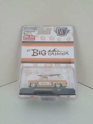 ミニカー CHASE! M2 1/64 1973 C10 \"DA BIG KAHUNA\" 1973 Chevy Cheyenne C10 Da Big Kahuna / Surfboard - CHASE