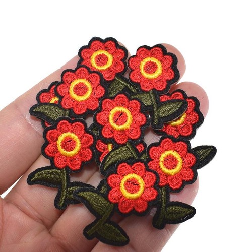 10 Daisy Flower Appliques Embroidered Leaf Patches Iron-On Sewing Craft Supplies - Picture 3 of 23