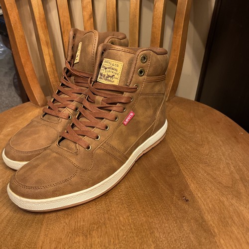 levi stanton brown tan