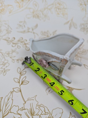 Porcelain Wheelbarrow Decor With Raised Flower And Gold Etching Vintage - Picture 11 of 11