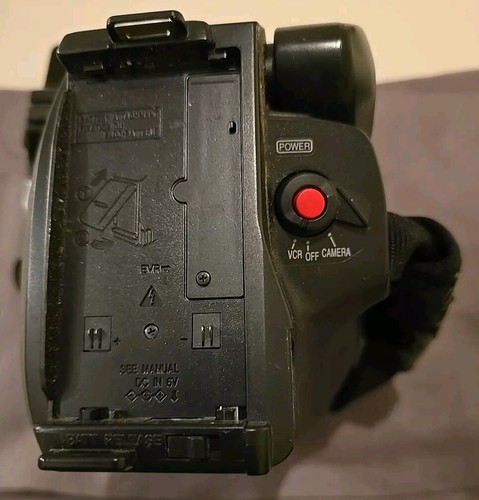 Quasar Palmcorder VM-D52 700x Digital Zoom Handycam Camcorder Untested For Parts - Picture 12 of 15
