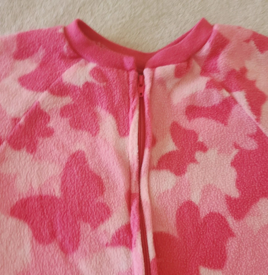 Conjunto de 2 pijamas para dormir Hello Kitty y rosa mariposa niñas talla 5-6 Sanrio vacaciones Foto 3 de 4