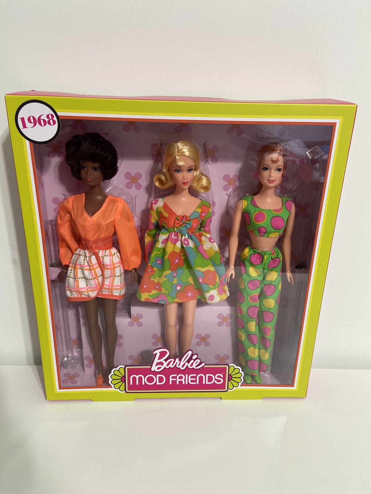 barbie mod friends set