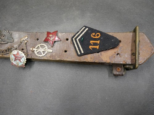 48014 - Souvenir-Gürtel eines LW-Soldaten mit 28 erbeuteten britischen, australi - Bild 2 von 8