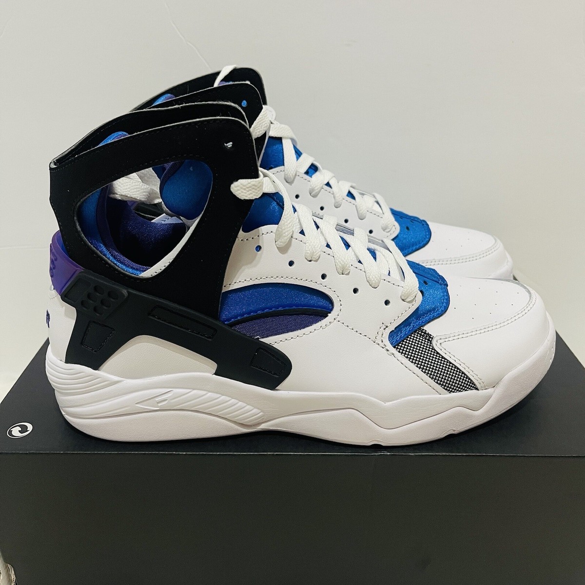 Men's Size 7.5 - Nike Air Flight Huarache Mid OG (FD0183-101). | eBay