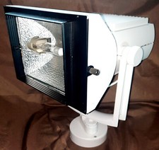 Erco - Eclipse - HQI - TS 150W Powerstrahler + 1 Ersatzleuchtmittel 