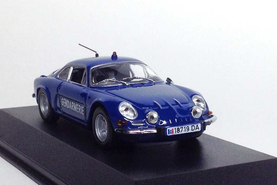 ミニチャンプス【1/43 ルノー アルピーヌ A110 GENDARMERIE】 Amazon | ミニチャンプス【1/43 ルノー アルピーヌ A110