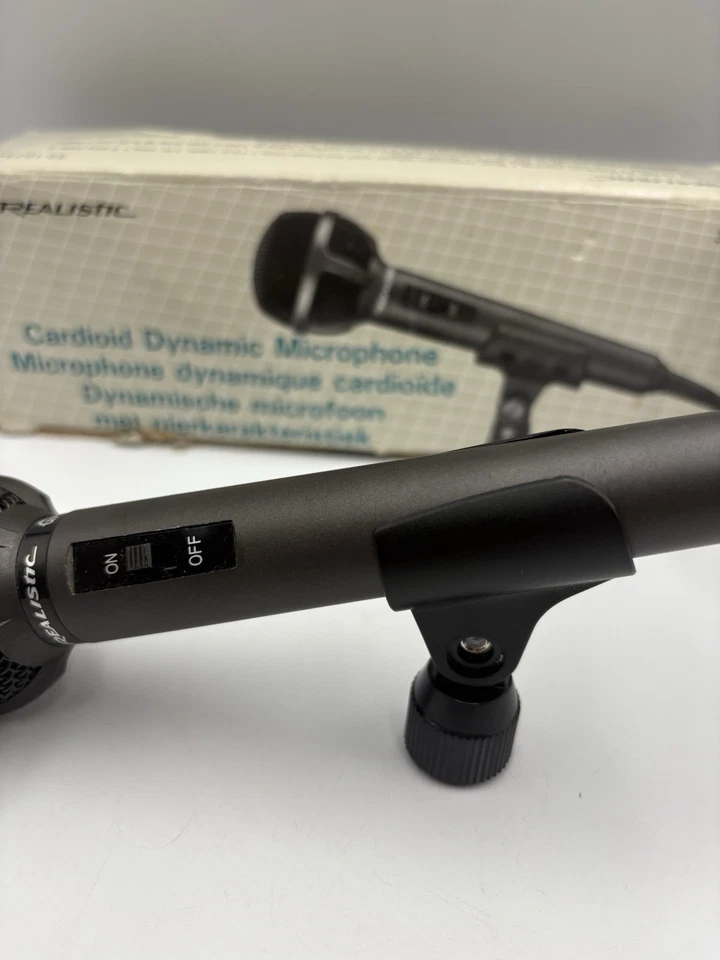 Realistic 33-1073A Dynamic Cardioid Microphone 13ft Cable - Boxed & Working - Image 3 of 4