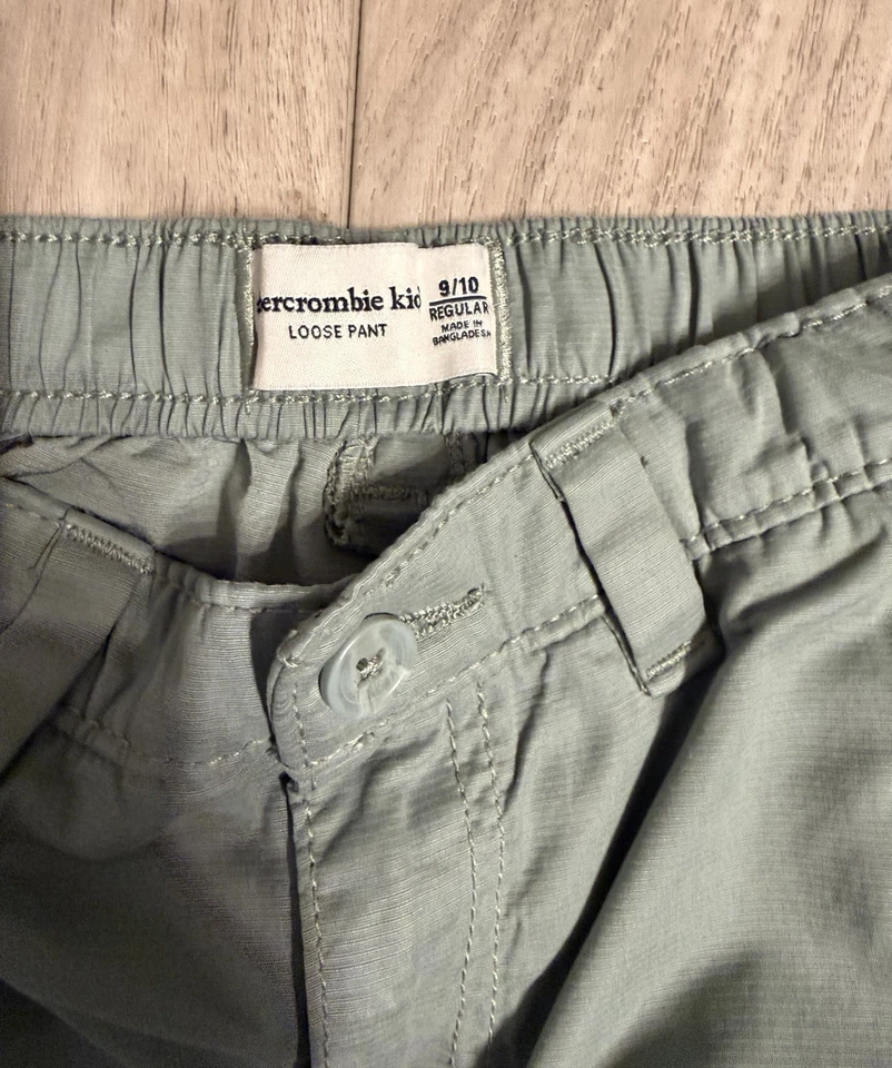 Pantalones cargo Abercrombie niños niñas pierna ancha verde talla 9/10 cintura larga ajustable Foto 2 de 4