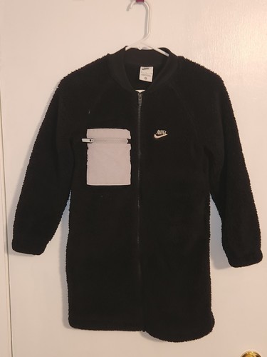NIKE Girls Long Sleeve Fuzzy Fleece Long Winterized Jacket Coat Size S Black