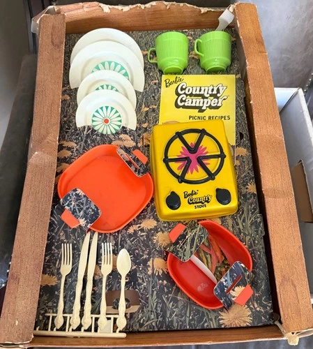 Vintage 1970's Mattel Barbie Country Camper Cook N Serve Set Original Box