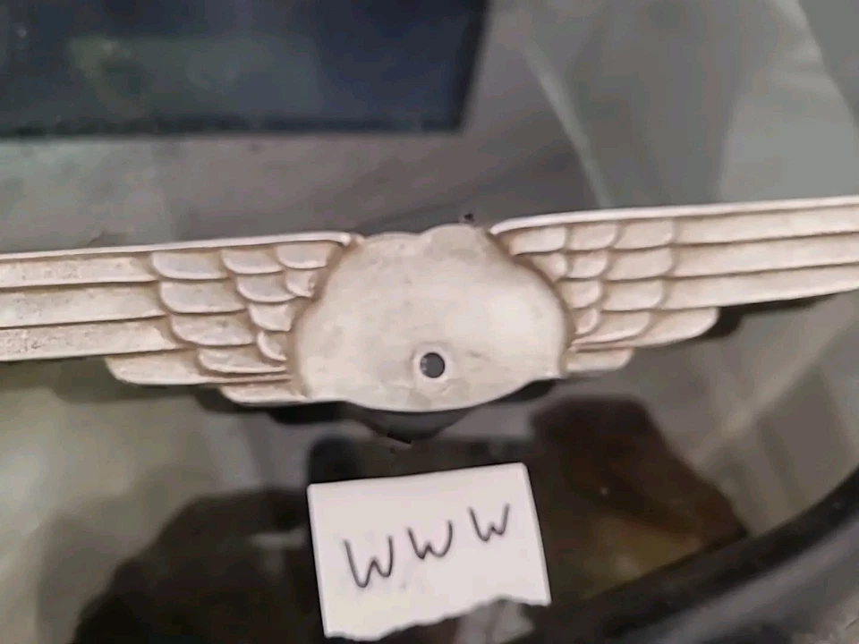 Bisel emblema maletero chrysler imperial airflow años 40 vintage OEM Foto 3 de 4