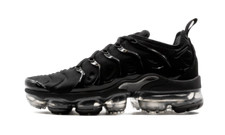 vapor max plus women black