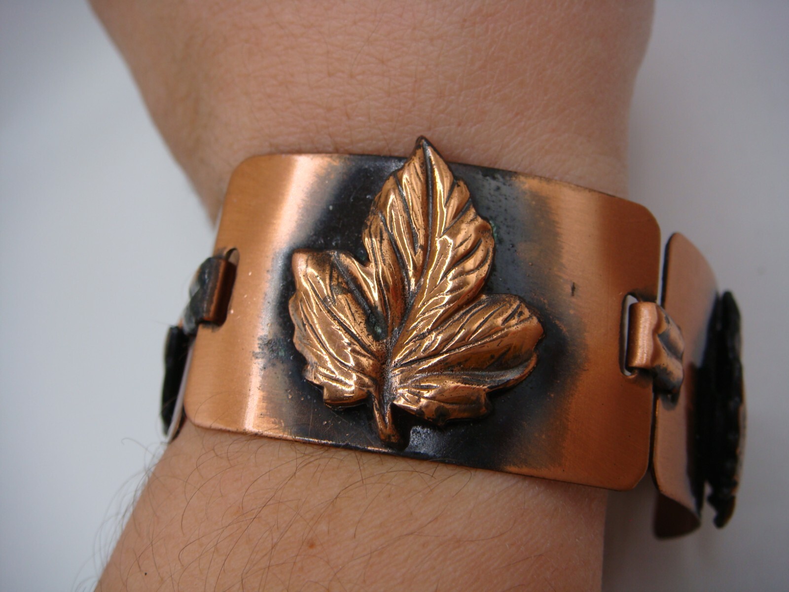 VINTAGE FOUR PANEL COPPER MAPLE LEAF BRACELET EST… - image 2