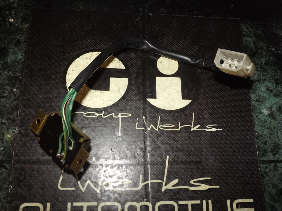 81-85 USDM OEM Nissan Datsun 720 Pickup ignition cover hazard switch assembly - Image 3 of 4