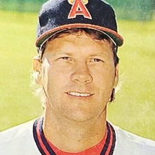 1992 Score Ron Tingley #757 California Angels C Rookie Prospect Baseball Card NM. rookie card picture
