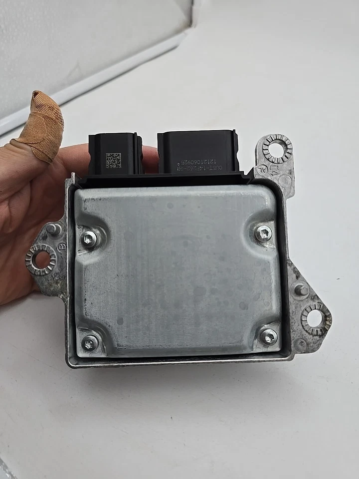 Módulo de control de restricciones Ford Taurus 2013-2016 DG13-14B321-AF fabricante de equipos originales de fábrica Foto 2 de 3